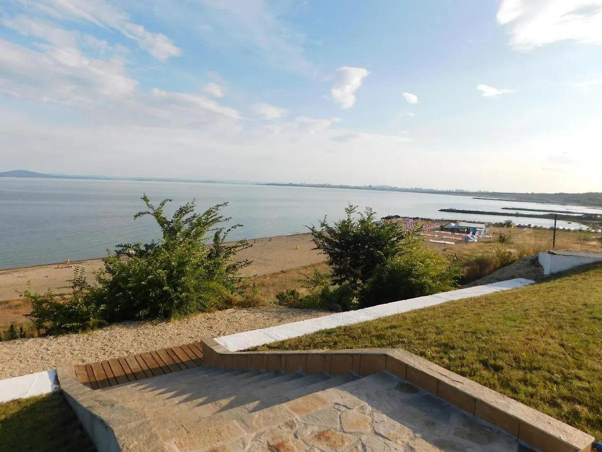Azzurro Sarafovo Apartment Burgas
