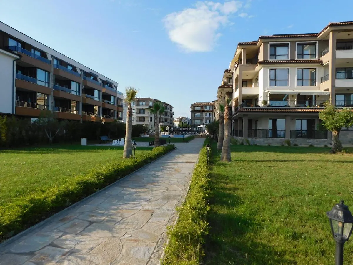 Azzurro Sarafovo Apartment Burgas 0*,